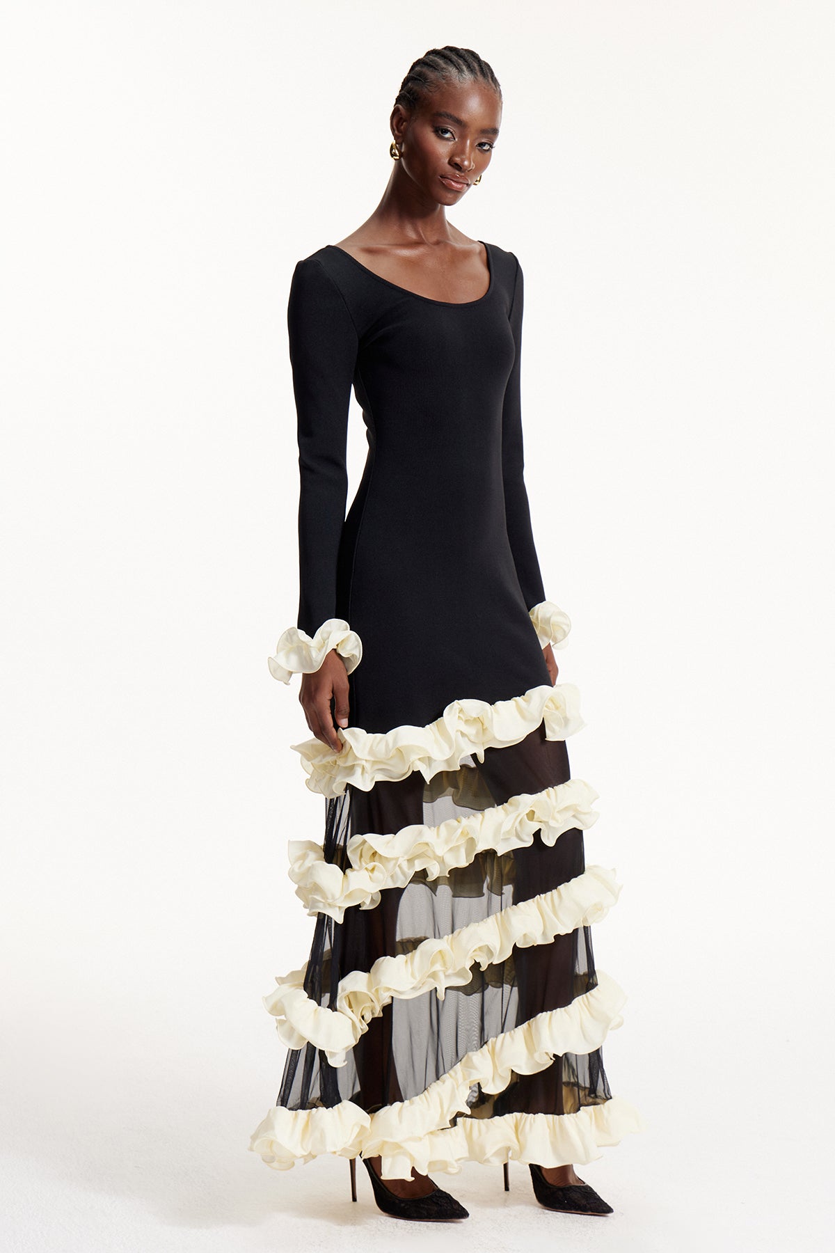 Beautifully Crafted Dress in a Classic Style