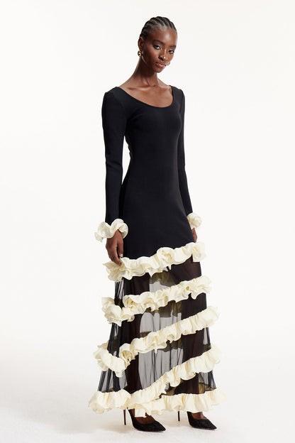 Gracefully Styled Dress for Any Occasion