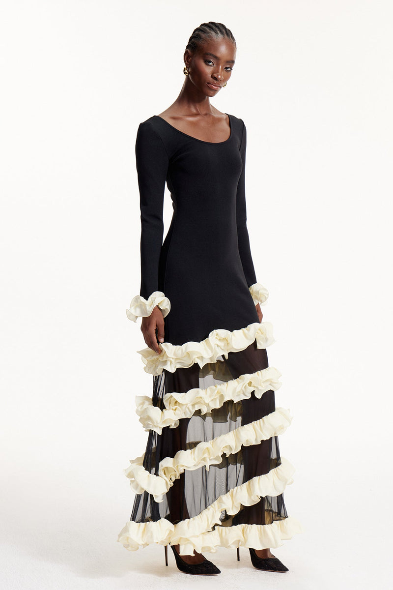 Gracefully Styled Dress for Any Occasion