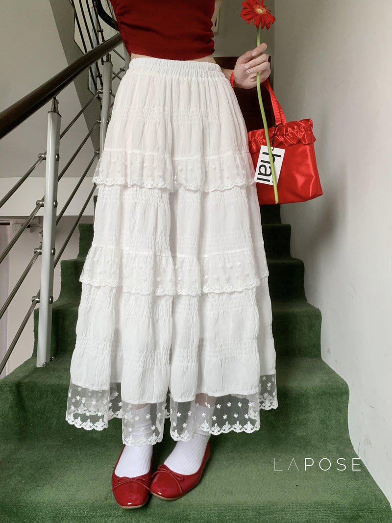 Effortlessly Elegant Garment with a Timeless Design