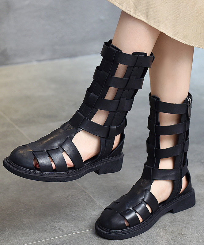 Well Tailored Boots with a Graceful Silhouette