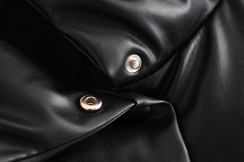 Gracefully Styled Jacket for Any Occasion