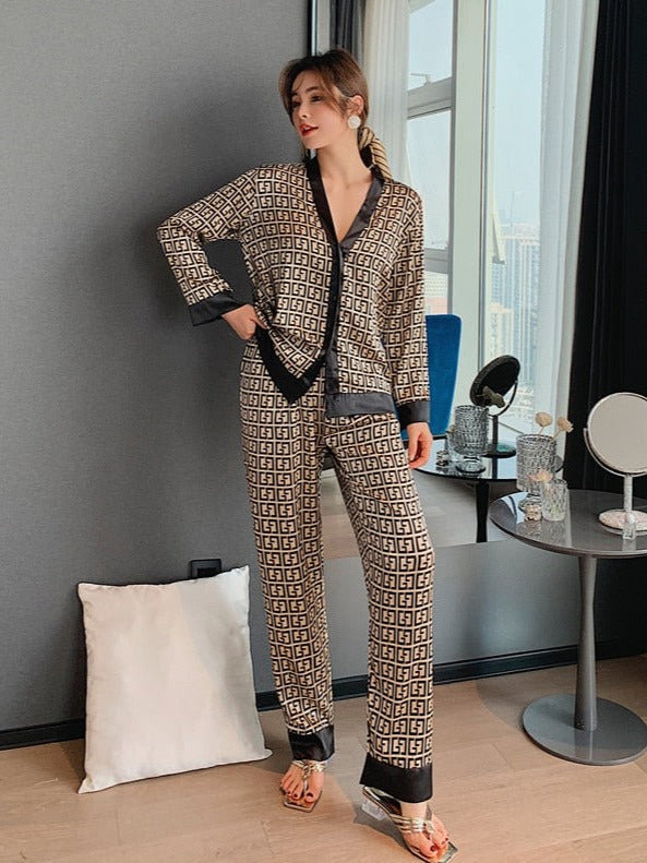 Well Tailored Garment with a Graceful Silhouette