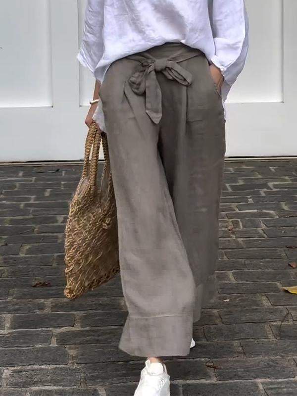 Well Tailored Trousers with a Graceful Silhouette