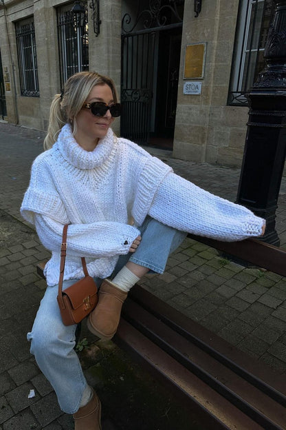 Classic Vintage Sweater with a Flattering Fit