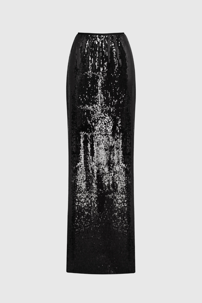 Well Tailored Garment with a Graceful Silhouette
