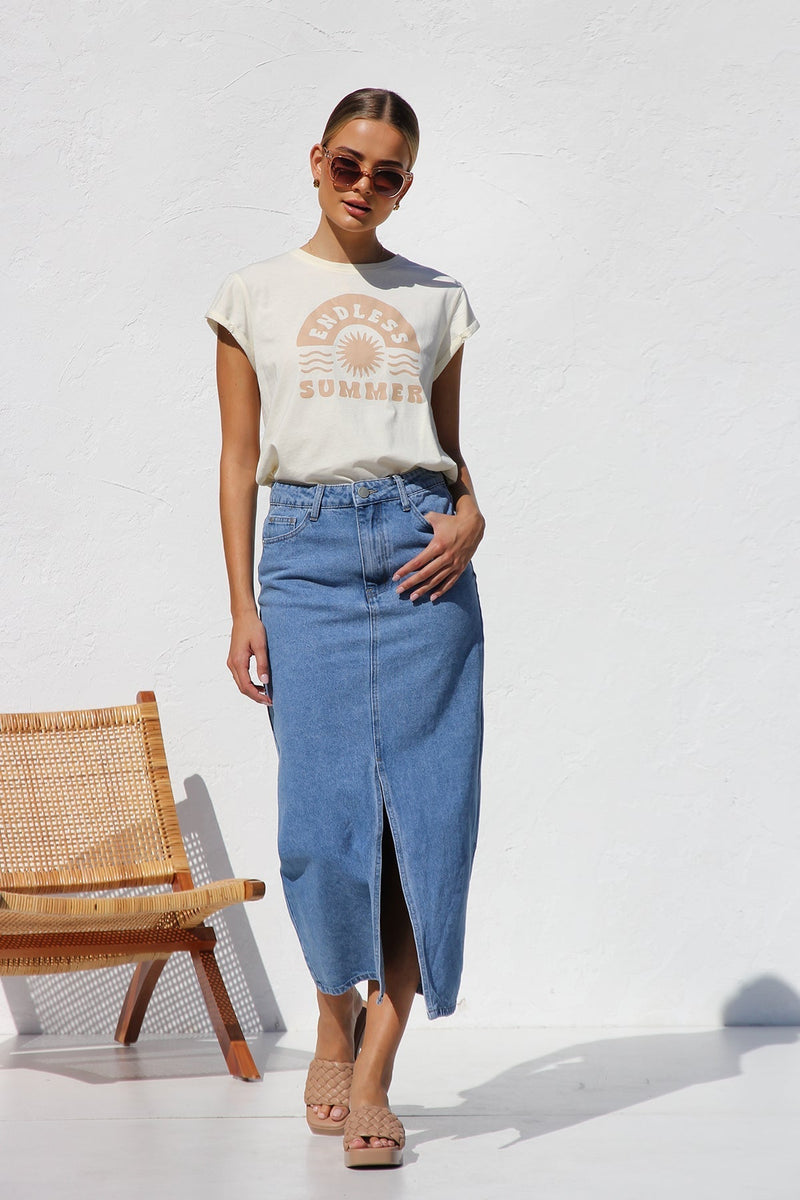 Sophisticated Garment with a Clean Classic Look