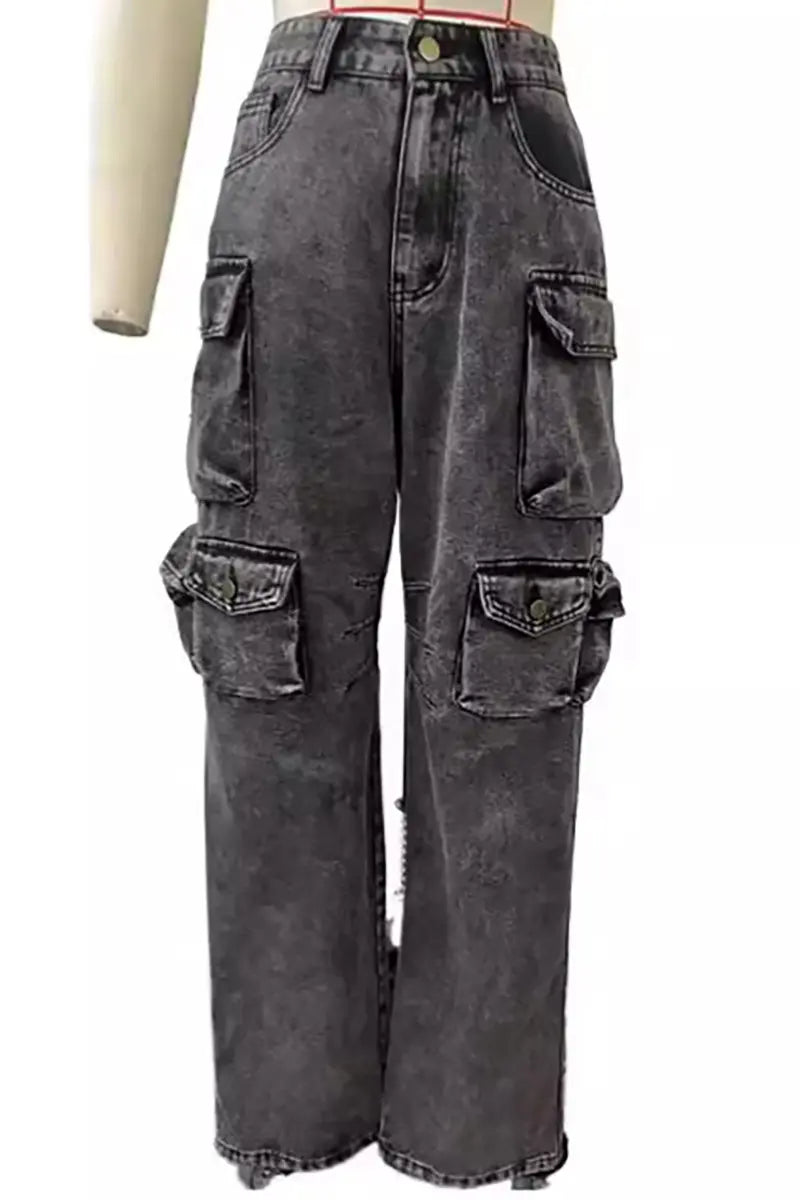 Classic Vintage Trousers with a Flattering Fit