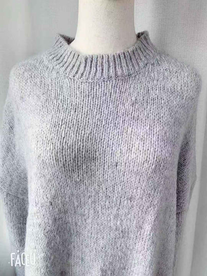 Well Tailored Sweater with a Graceful Silhouette