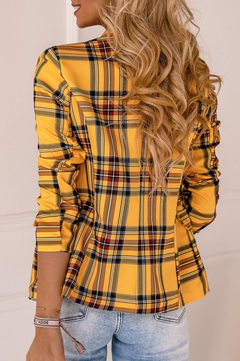Sophisticated Garment with a Clean Classic Look