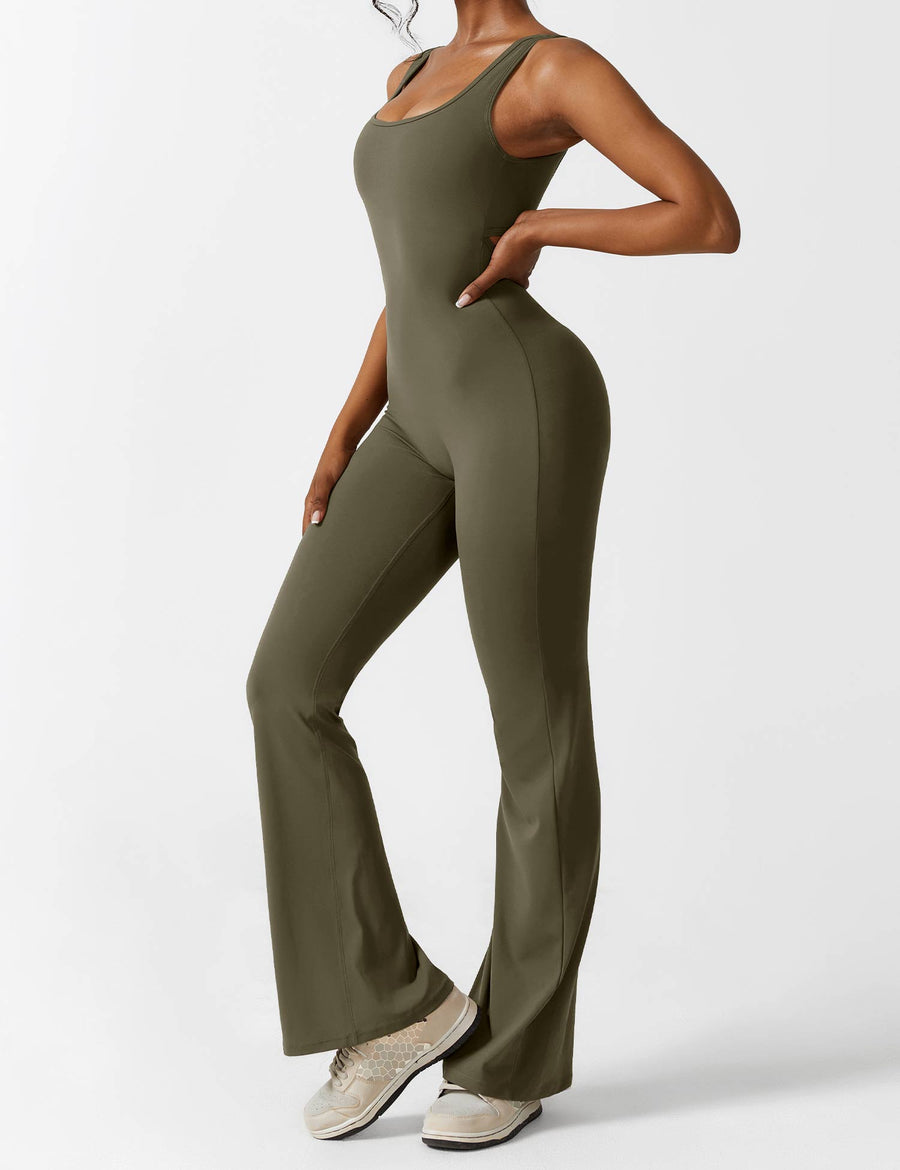 Sophisticated Garment with a Clean Classic Look