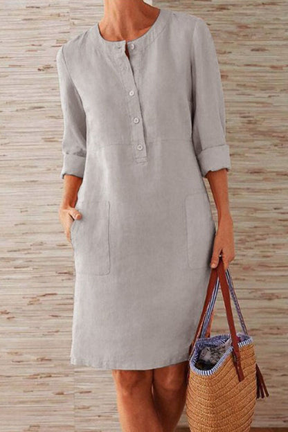 Effortlessly Elegant Dress with a Timeless Design