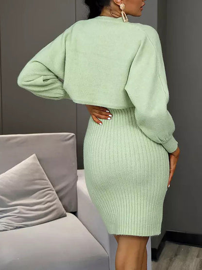 Classic Vintage Sweater with a Flattering Fit