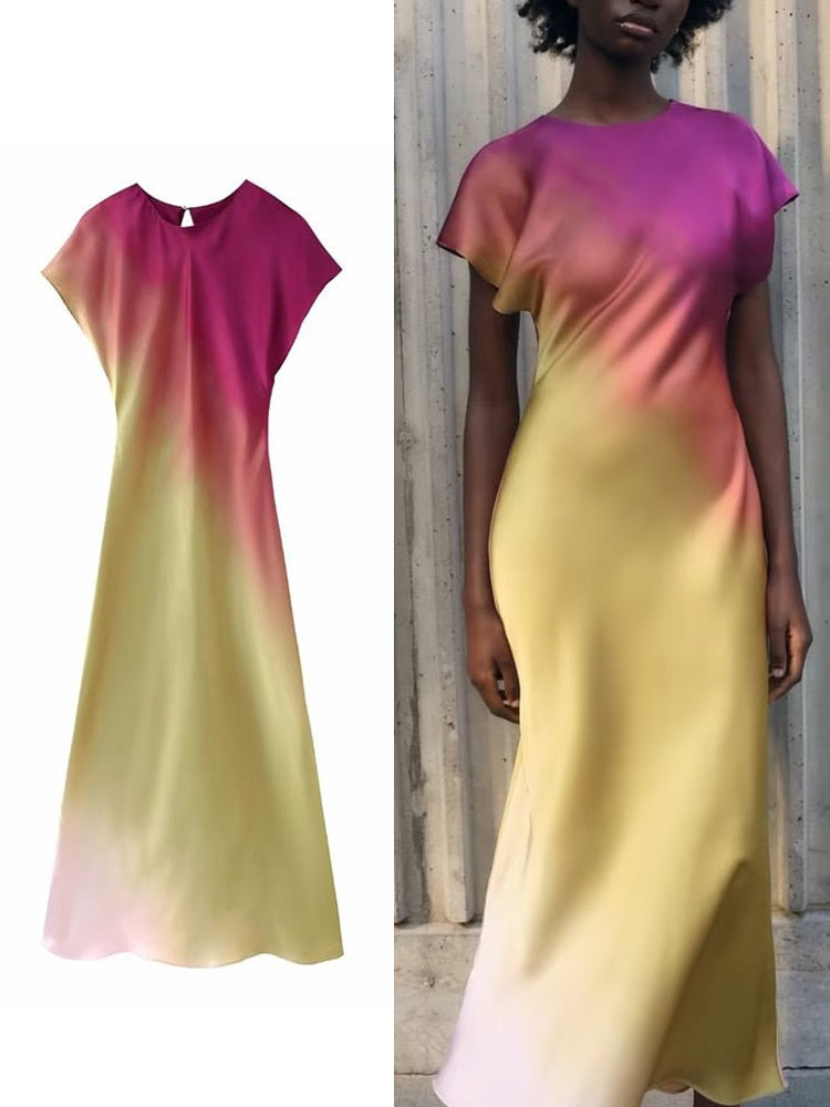 Sophisticated Dress with a Clean Classic Look