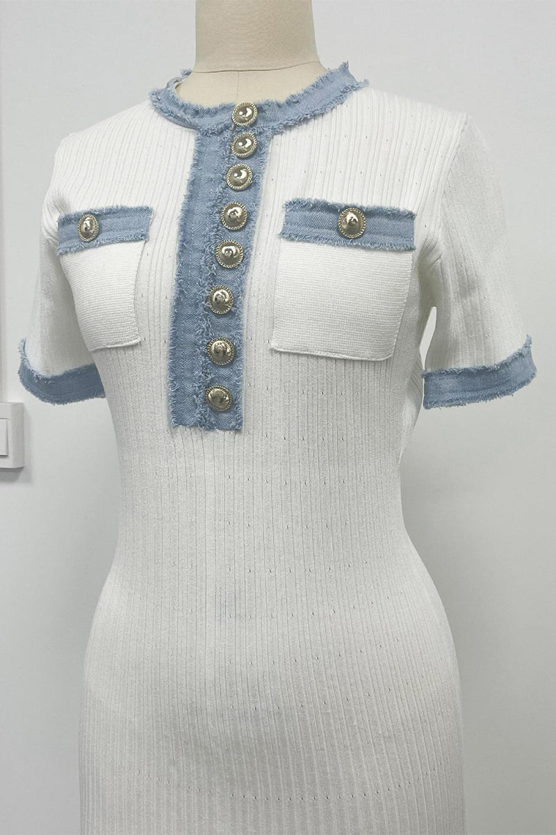 Well Tailored Dress with a Graceful Silhouette