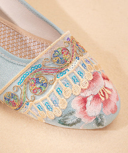 Polished Shoes with an Effortless Classic Look