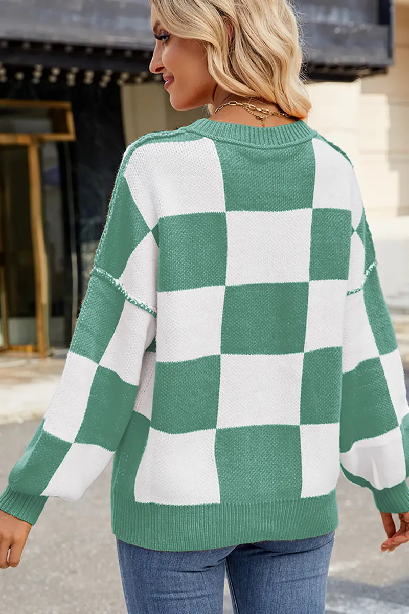 Classic Vintage Sweater with a Flattering Fit