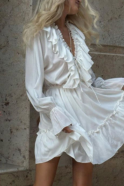 Gracefully Styled Dress for Any Occasion