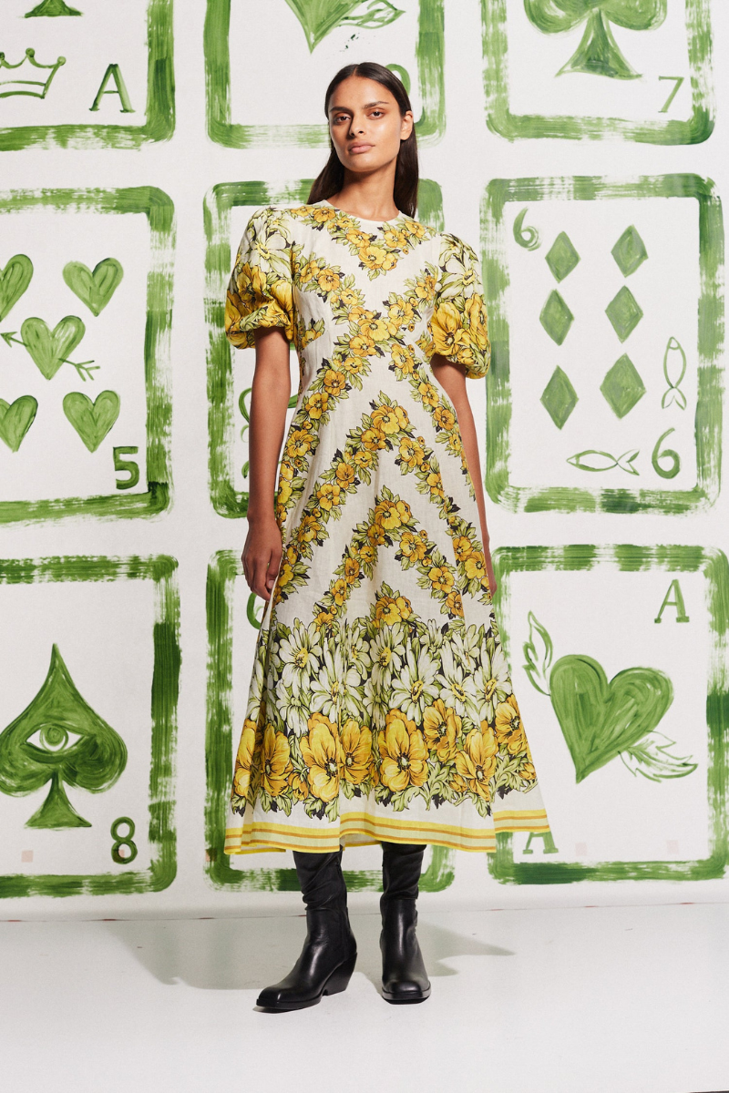 Beautifully Crafted Dress in a Classic Style