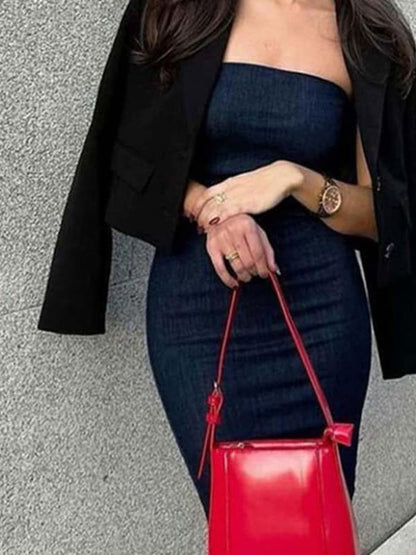 Beautifully Crafted Dress in a Classic Style