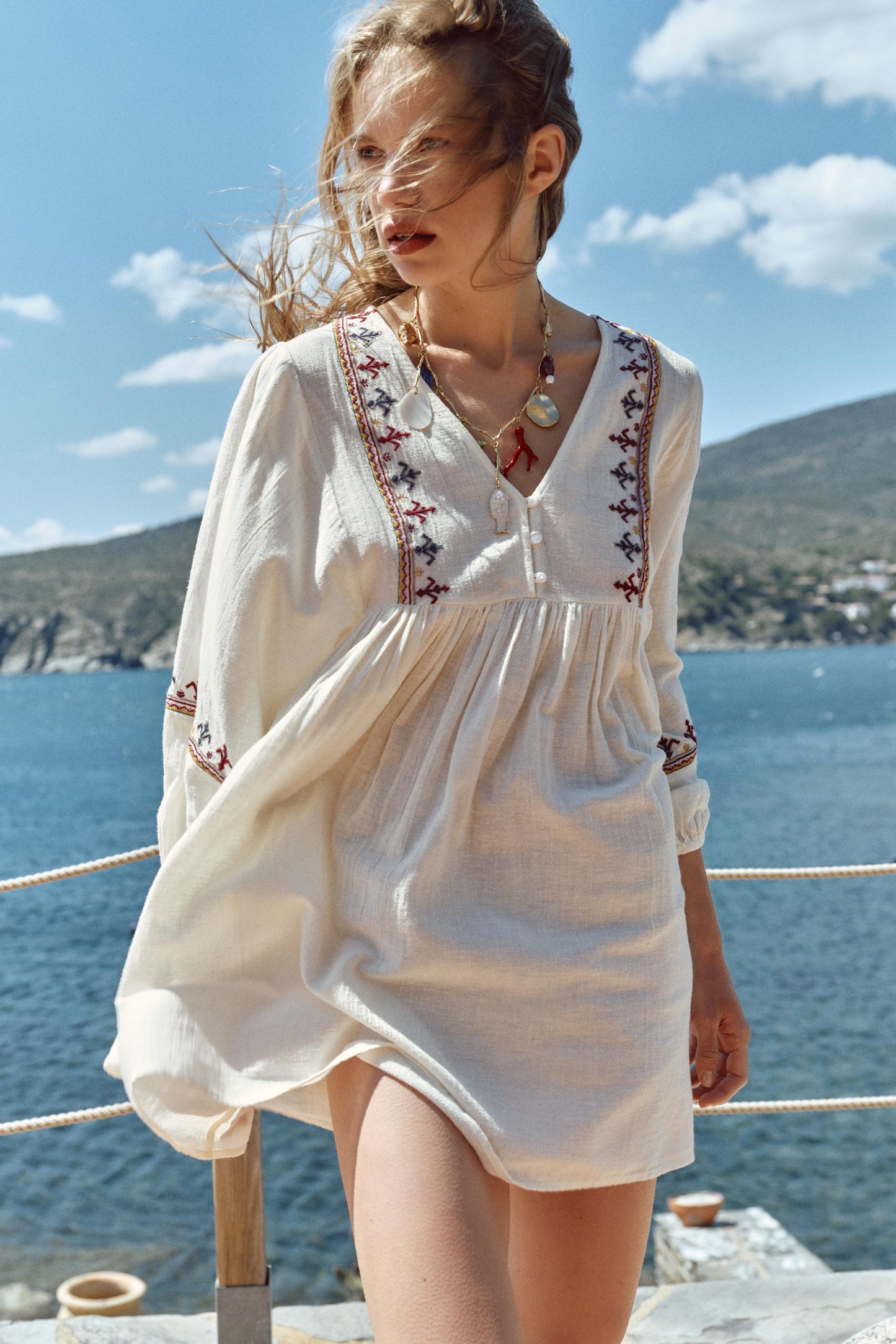 Beautifully Crafted Dress in a Classic Style