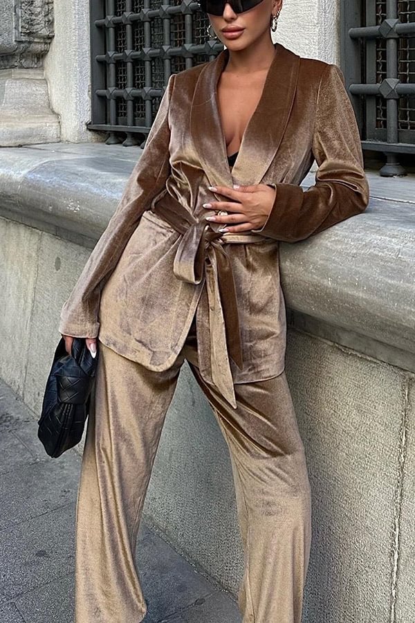 A Vintage Style Pants with Delicate Timeless Details