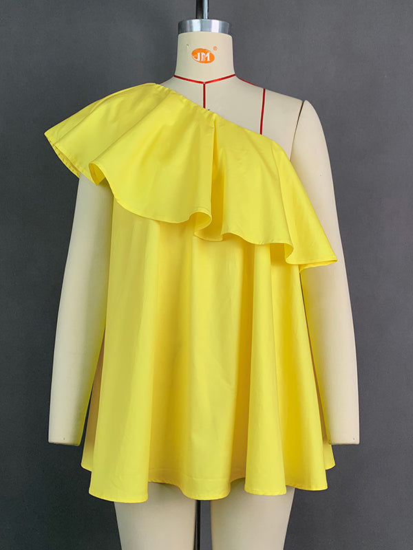 Well Tailored Top with a Graceful Silhouette