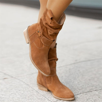 Effortlessly Elegant Shoes with a Timeless Design