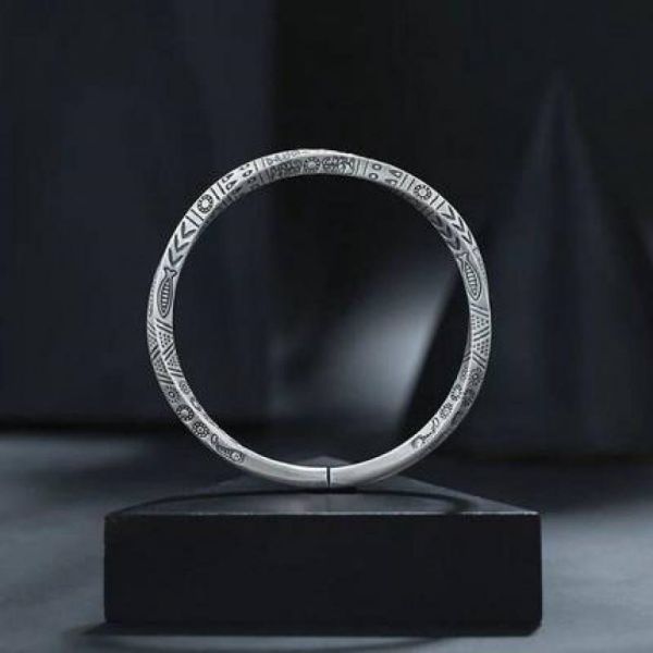 Beautifully Crafted Garment in a Classic Style