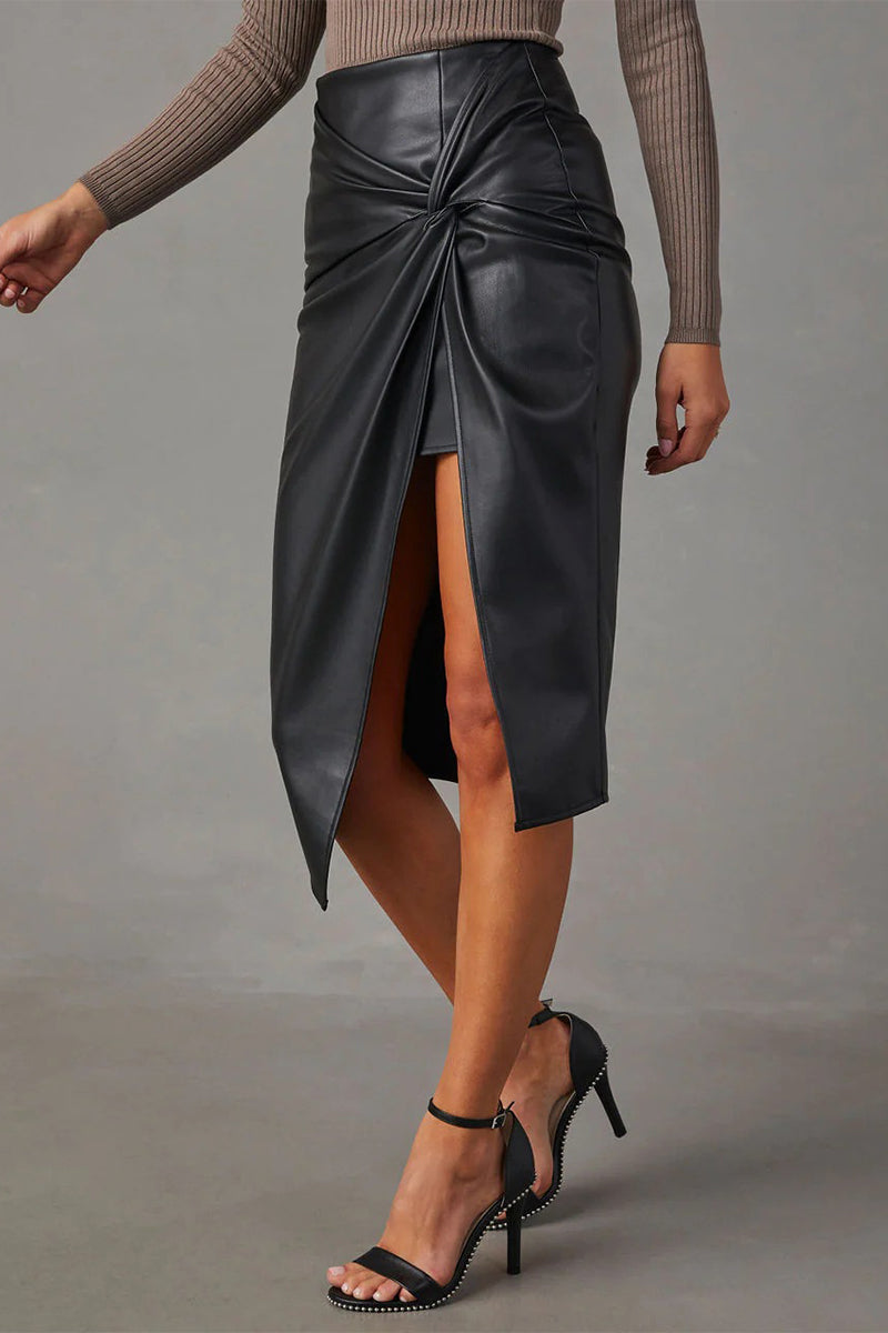 Effortlessly Elegant Garment with a Timeless Design