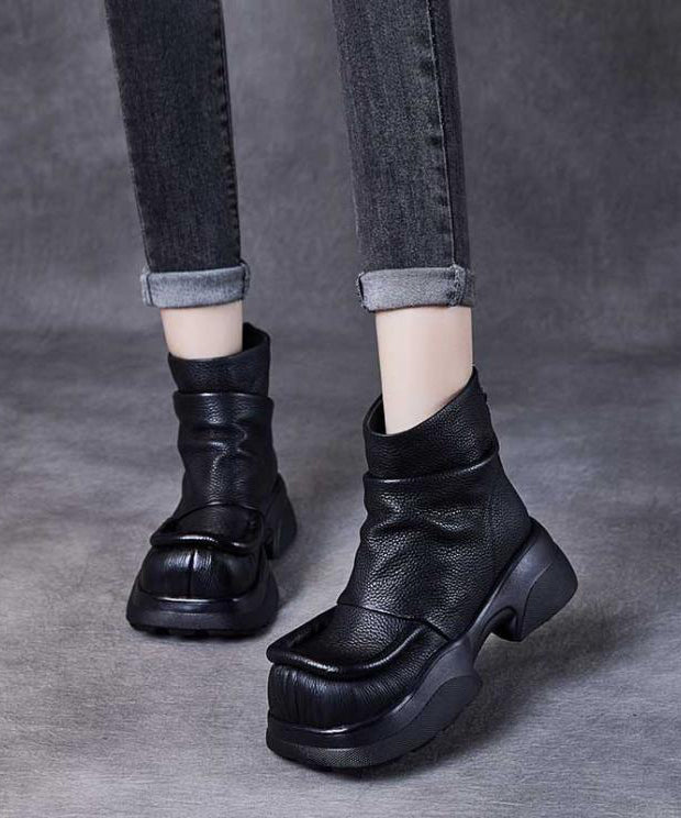 Polished Boots with an Effortless Classic Look