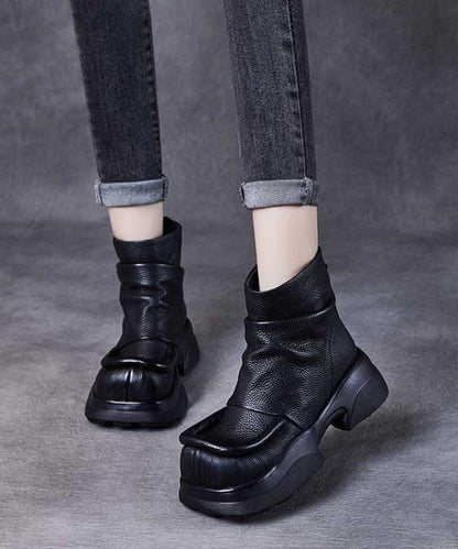Polished Boots with an Effortless Classic Look