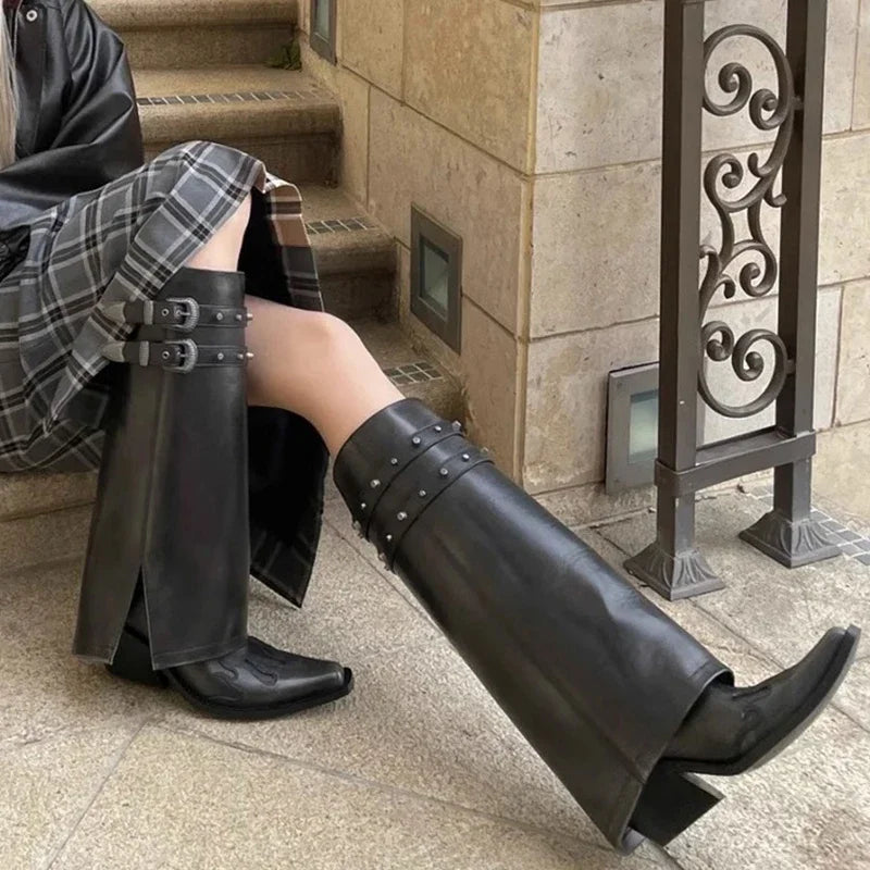 Well Tailored Boots with a Graceful Silhouette