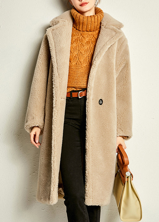 Beautifully Crafted Coat in a Classic Style