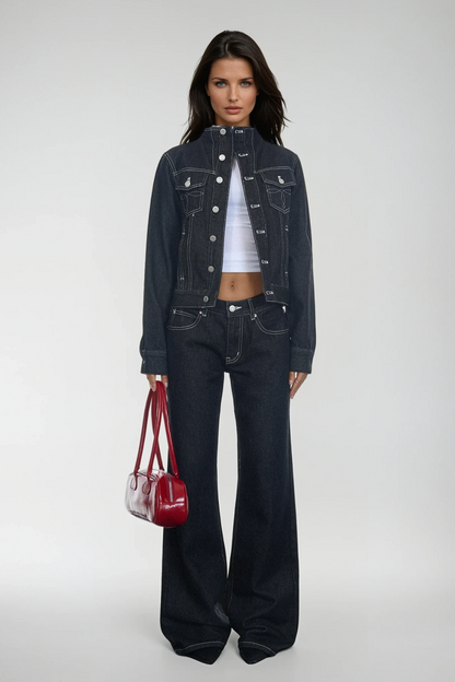 Effortlessly Elegant Garment with a Timeless Design