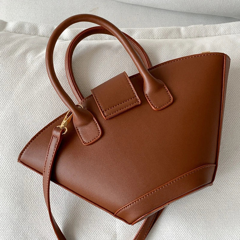 Sophisticated Bag with a Clean Classic Look