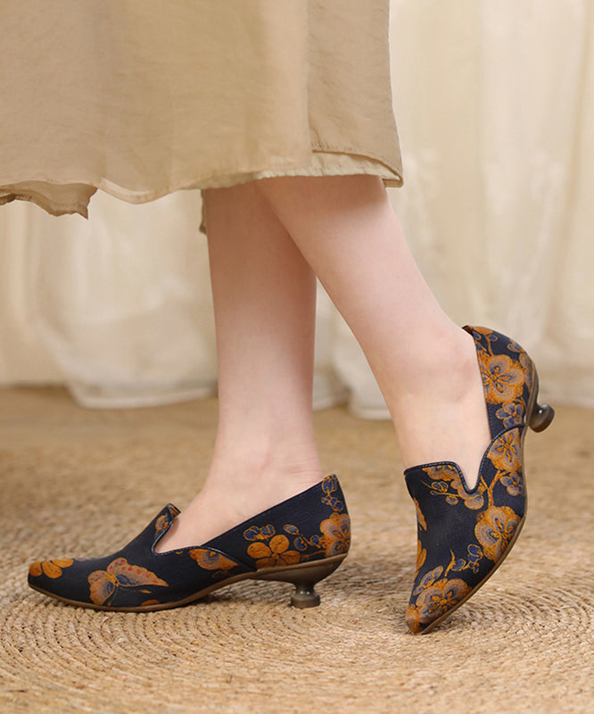 A Vintage Style Heels with Delicate Timeless Details