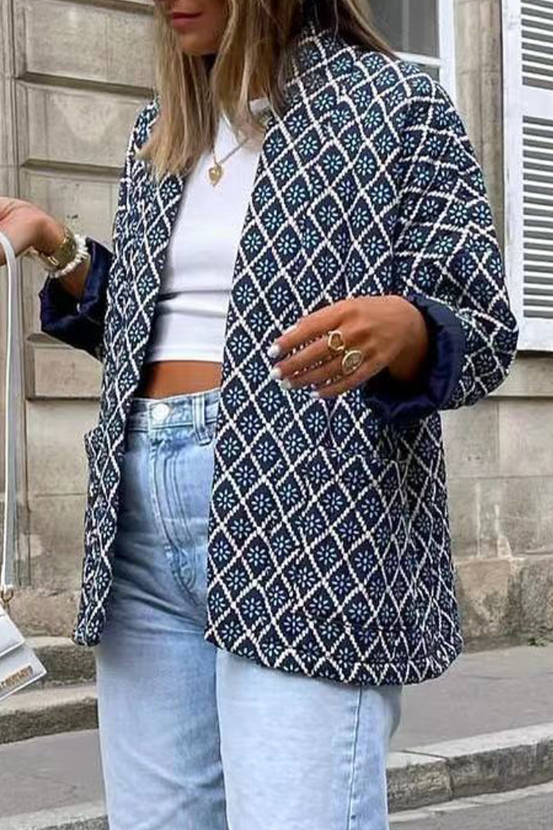 Effortlessly Elegant Cardigan with a Timeless Design