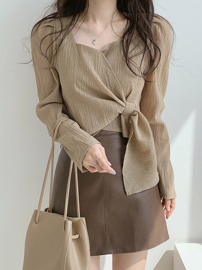 Beautifully Crafted Blouse in a Classic Style
