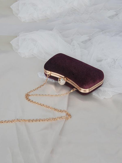 Classic Vintage Bag with a Flattering Fit