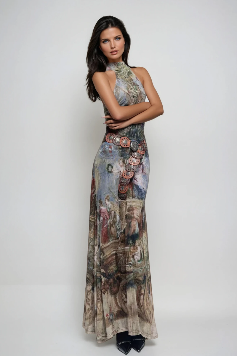 Beautifully Crafted Dress in a Classic Style