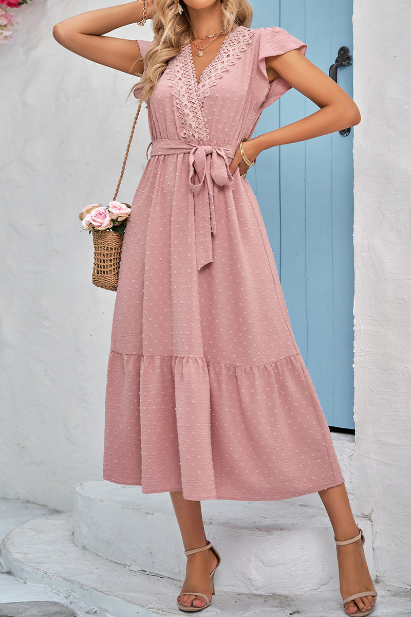 Effortlessly Elegant Dress with a Timeless Design