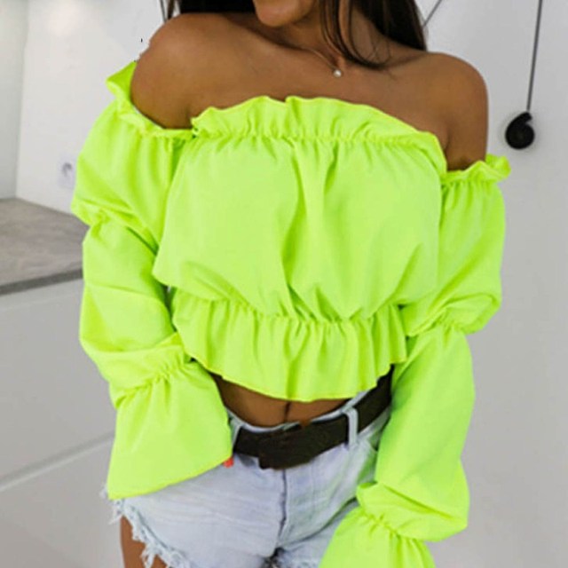 Well Tailored Blouse with a Graceful Silhouette