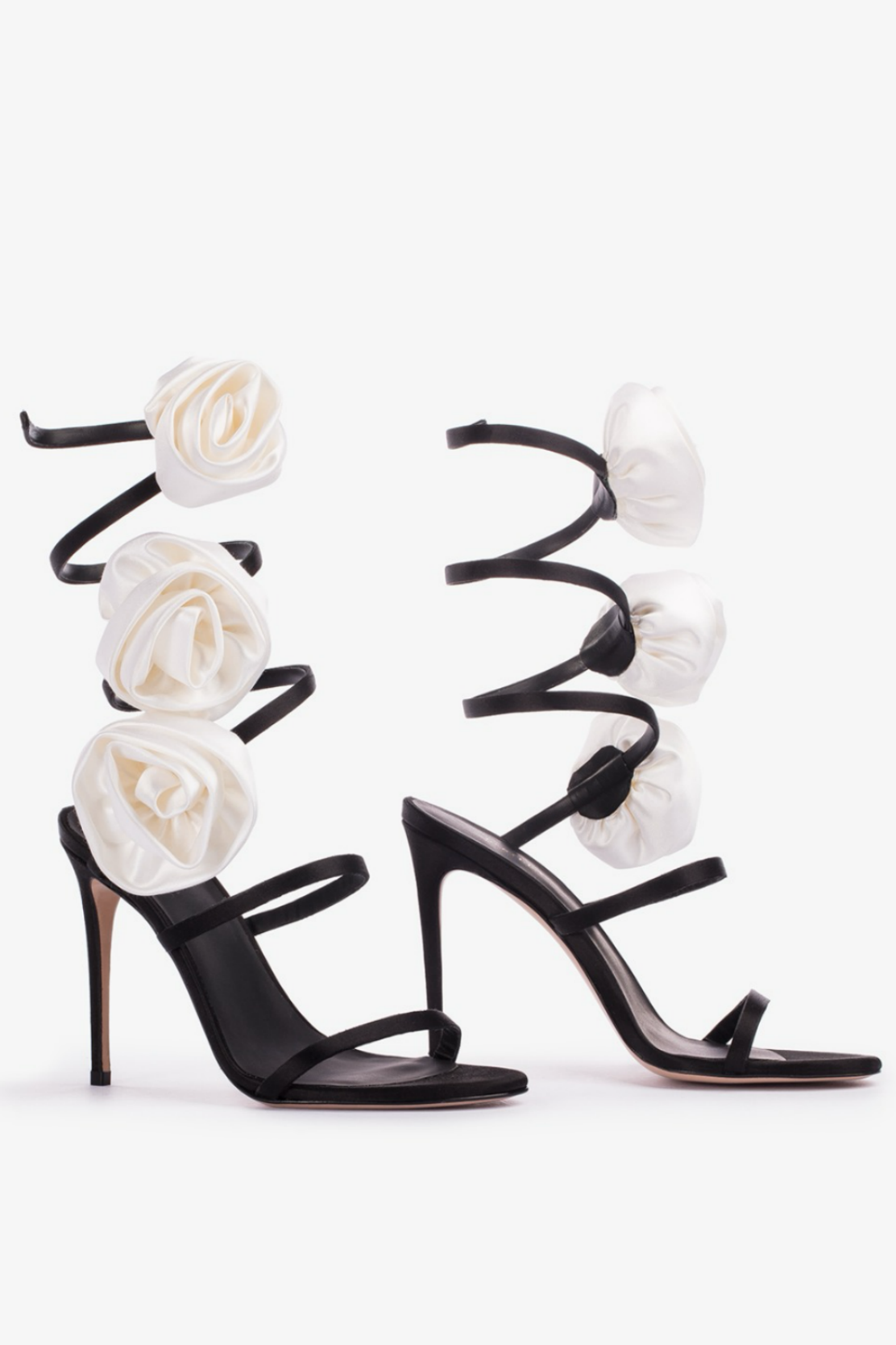 Classic Vintage Sandals with a Flattering Fit