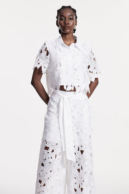 Beautifully Finished Pants in a Timeless Design