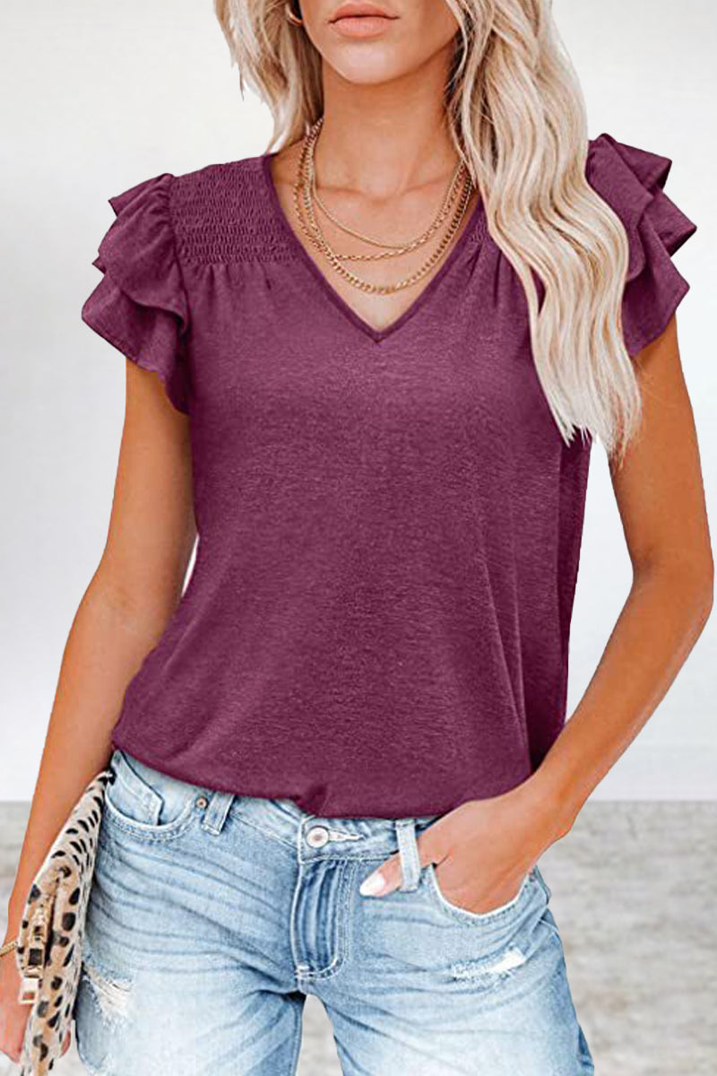 Well Tailored T-Shirt with a Graceful Silhouette