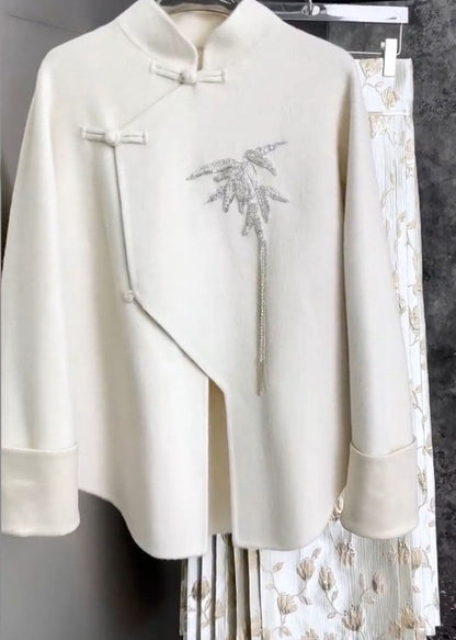 Classic Vintage Shirt with a Flattering Fit