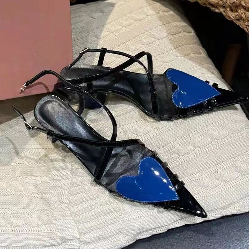 Classic Vintage Heels with a Flattering Fit