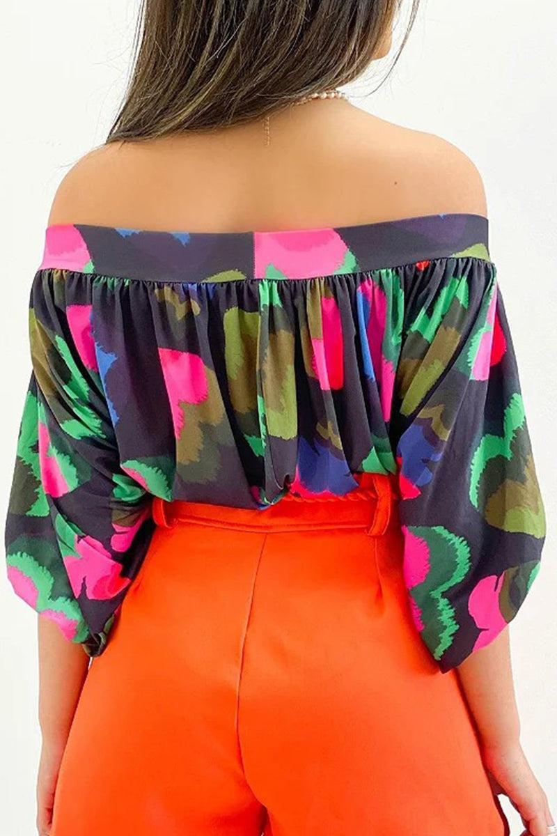 Well Tailored T-Shirt with a Graceful Silhouette