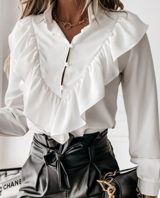 Sophisticated Blouse with a Clean Classic Look